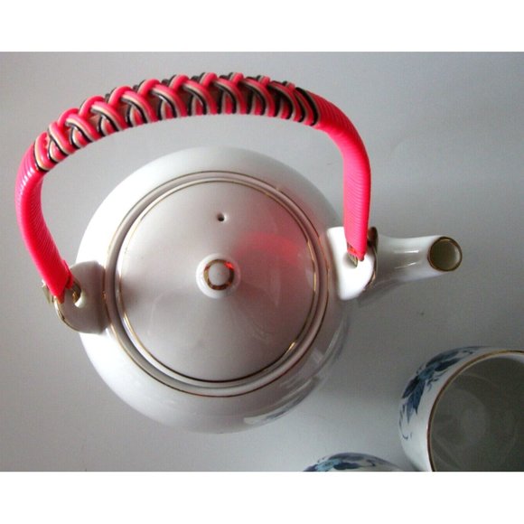 Vintage Golden China Asian Tea Set - 4 Cups & Pot Blue Floral - Ceramic Taiwan - Picture 6 of 16